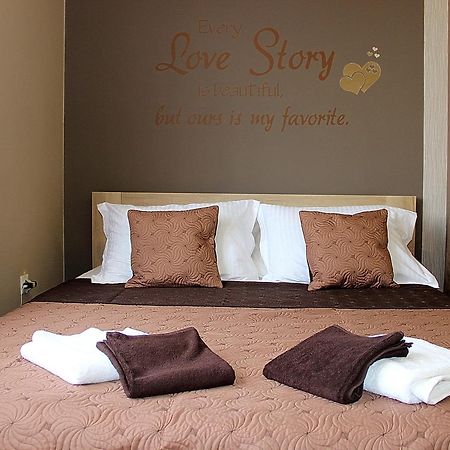 Apartment Cherry Zrenjanin Luaran gambar
