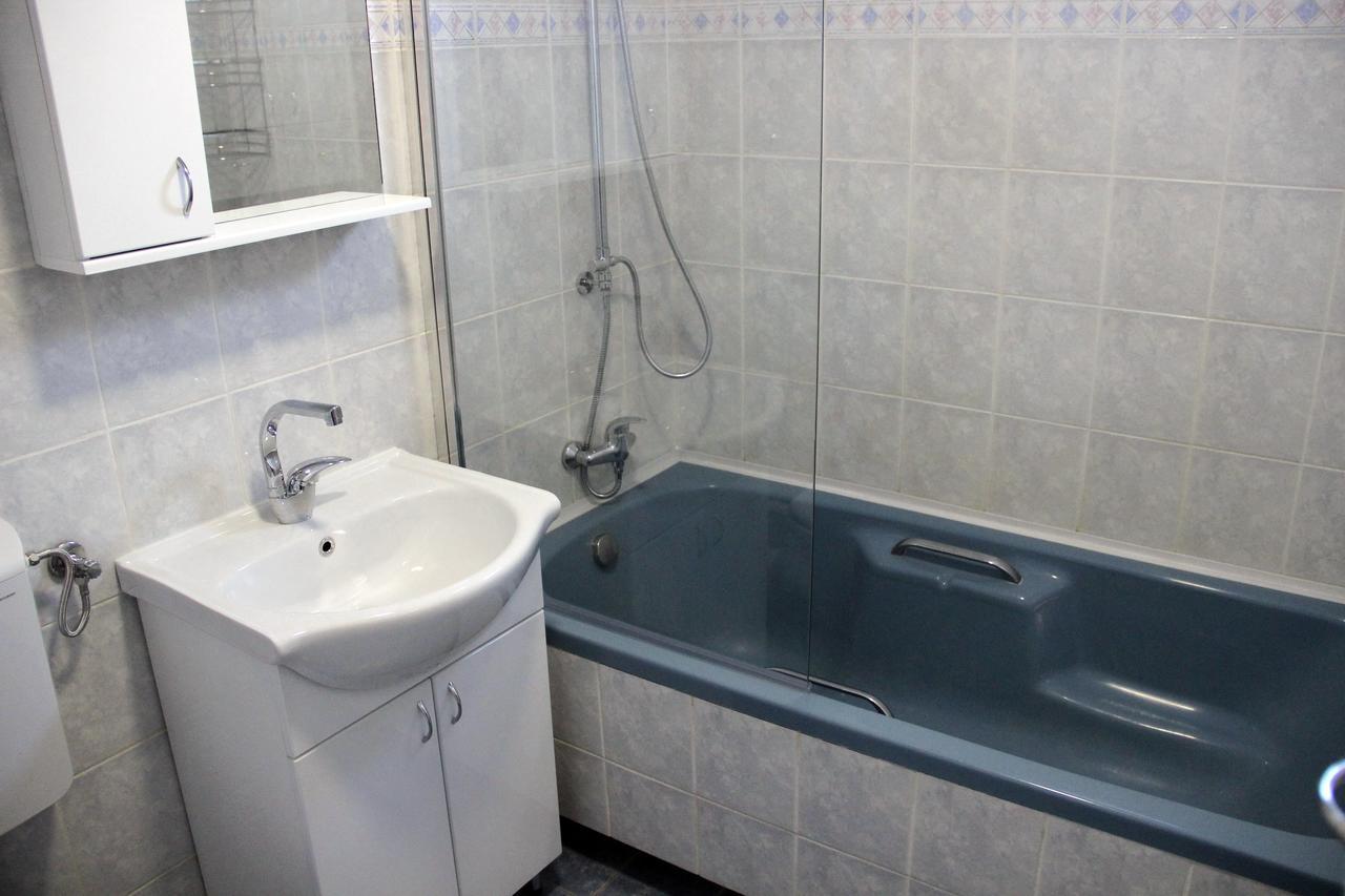 Apartment Cherry Zrenjanin Luaran gambar