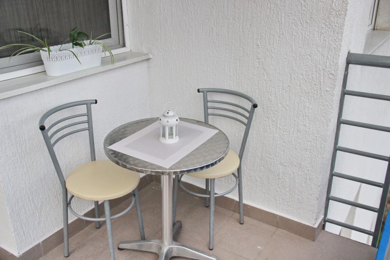 Apartment Cherry Zrenjanin Luaran gambar