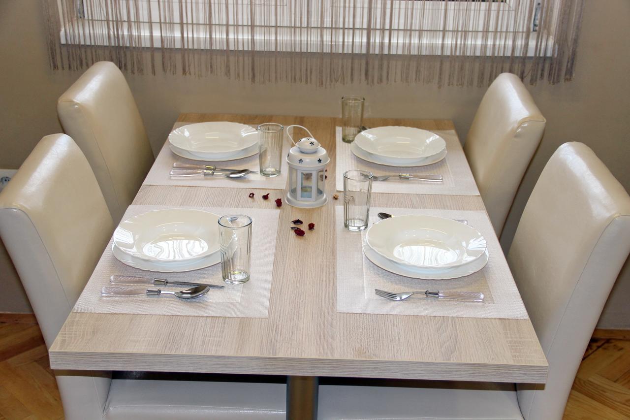 Apartment Cherry Zrenjanin Luaran gambar